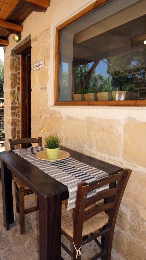 Studio Panagiota - Oasis Holiday Houses Kokkinos Pirgos Exterior foto